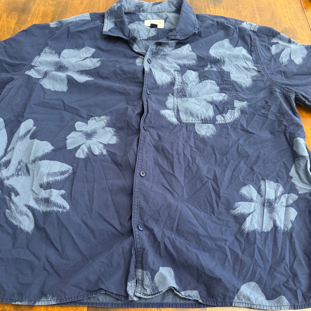 American Eagle Mens XL Navy Blue Floral Short Sleeve Button Down Shirt - Picture 8 of 8